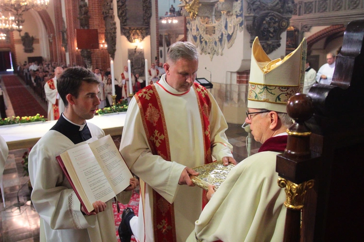 Otrzymali święcenia diakonatu (stałego)