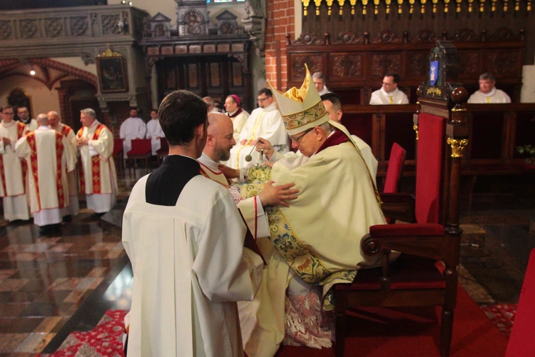 Otrzymali święcenia diakonatu (stałego)