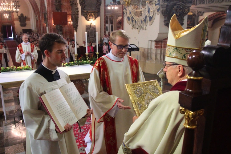 Otrzymali święcenia diakonatu (stałego)