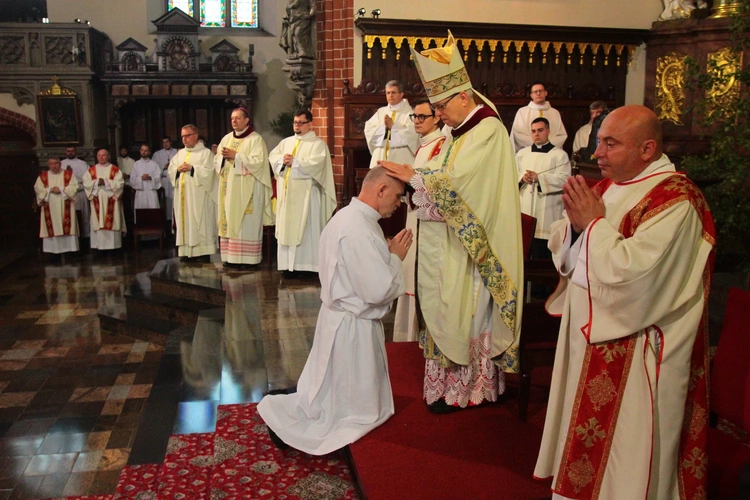 Otrzymali święcenia diakonatu (stałego)