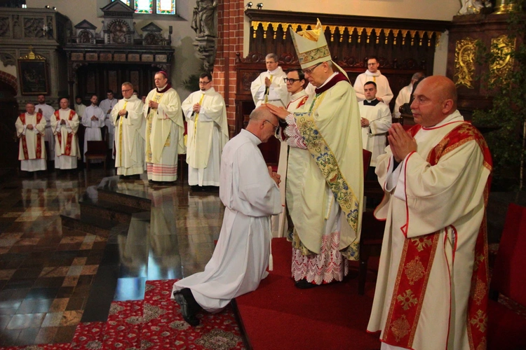 Otrzymali święcenia diakonatu (stałego)