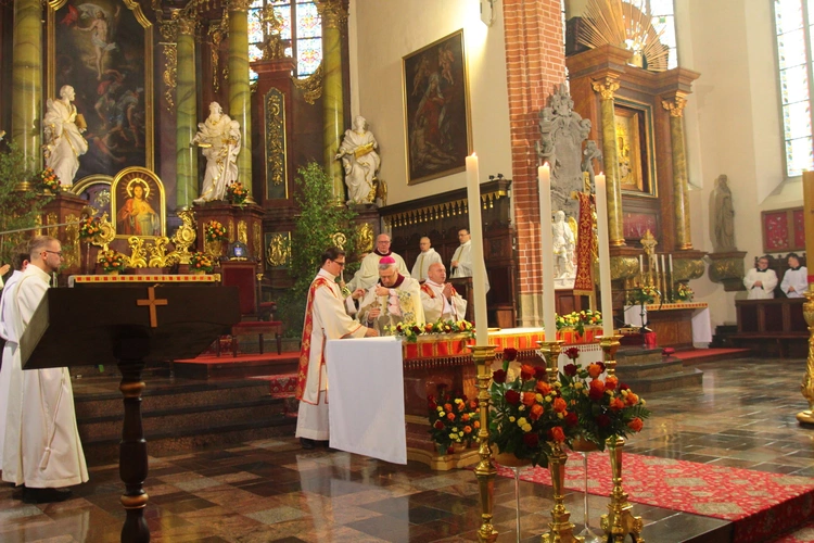 Otrzymali święcenia diakonatu (stałego)