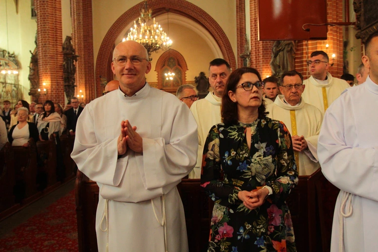 Otrzymali święcenia diakonatu (stałego)