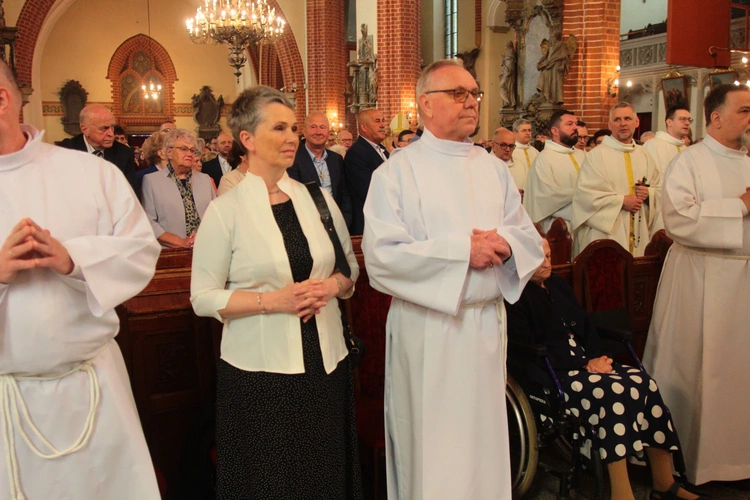 Otrzymali święcenia diakonatu (stałego)