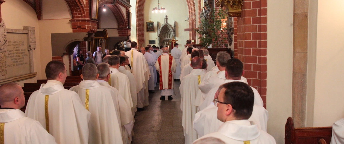 Otrzymali święcenia diakonatu (stałego)
