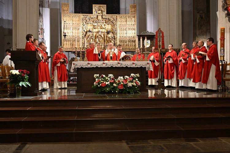 W Bazylice Mariackiej uroczystość wigilii Zesłania Ducha Świętego
