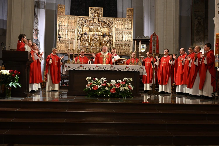 W Bazylice Mariackiej uroczystość wigilii Zesłania Ducha Świętego