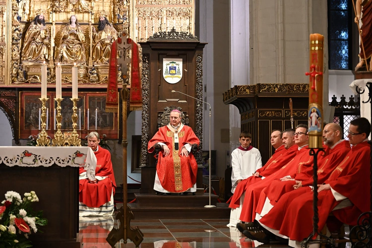 W Bazylice Mariackiej uroczystość wigilii Zesłania Ducha Świętego
