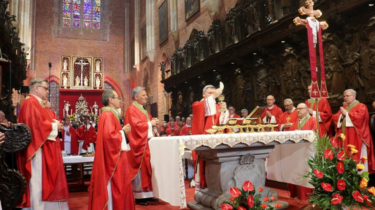 Zakończenie II Synodu Archidiecezji Wrocławskiej cz. 1