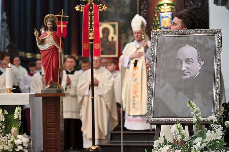  Niezłomny duchowny poniósł męczeńską śmierć