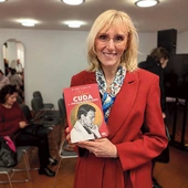 W pierwszej części książki Milena Kindziuk przybliża, dlaczego czasami cuda się nie wydarzają, jak odróżnić Boskie interwencje od fałszywych, po co te prawdziwe mają miejsce i czym z punktu formalnego jest cud.