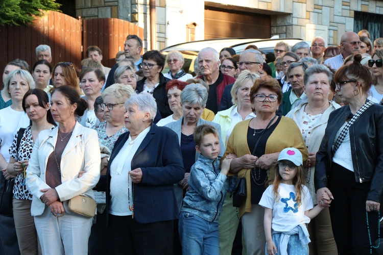 Lipnica Murowana. Msza św. i procesja z modlitwą o rekoronację Lipnickiej Madonny z Dzieciątkiem