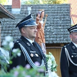 Lipnica Murowana. Msza św. i procesja z modlitwą o rekoronację Lipnickiej Madonny z Dzieciątkiem