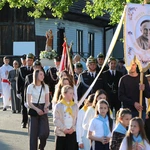 Lipnica Murowana. Msza św. i procesja z modlitwą o rekoronację Lipnickiej Madonny z Dzieciątkiem