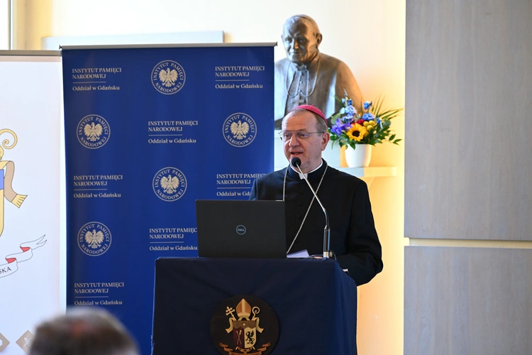 Konferencja historyczna z okazji 100. rocznicy ustanowienia diecezji gdańskiej