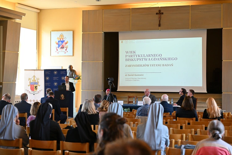 Konferencja historyczna z okazji 100. rocznicy ustanowienia diecezji gdańskiej