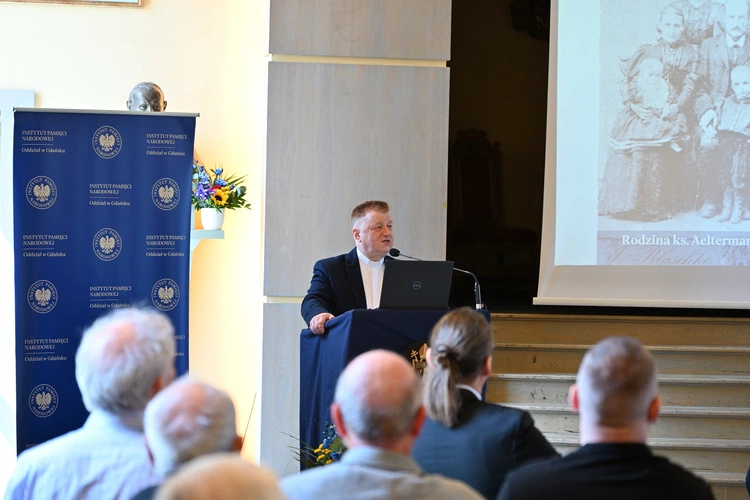 Konferencja historyczna z okazji 100. rocznicy ustanowienia diecezji gdańskiej