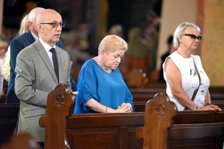 Jubileusz 25-lecia święceń prezbiteratu w świdnickiej katedrze