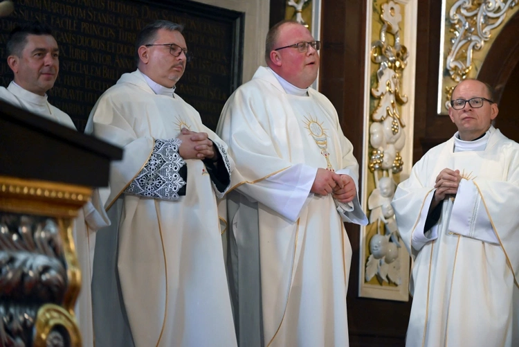 Jubileusz 25-lecia święceń prezbiteratu w świdnickiej katedrze