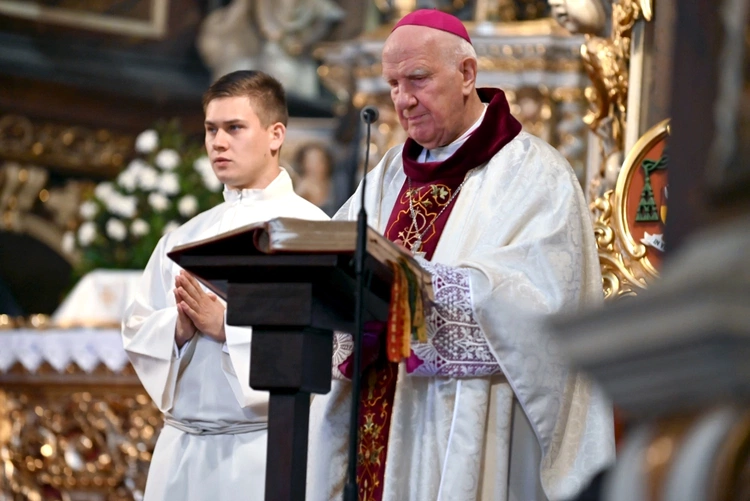 Jubileusz 25-lecia święceń prezbiteratu w świdnickiej katedrze