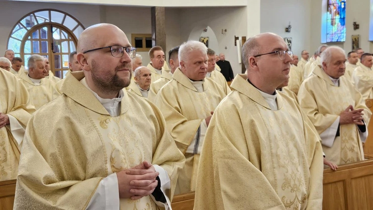 Pielgrzymka kapłańska do skarżyskiej Ostrej Bramy
