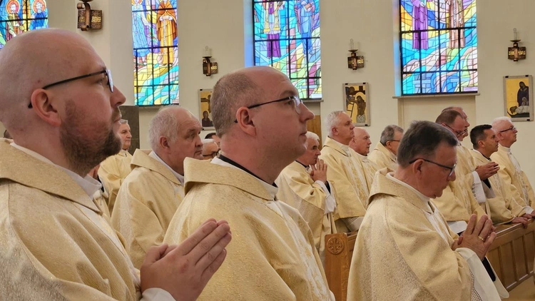 Pielgrzymka kapłańska do skarżyskiej Ostrej Bramy