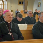 Pielgrzymka kapłańska do skarżyskiej Ostrej Bramy