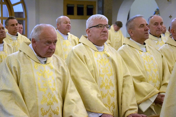 Pielgrzymka kapłańska do skarżyskiej Ostrej Bramy