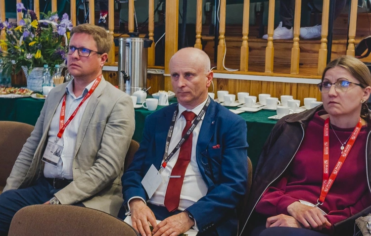 Konferencja naukowa w Klimontowie