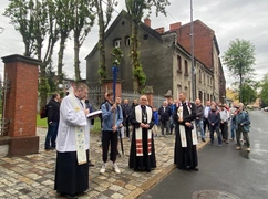 Piekary Śląskie. Pielgrzymi w drodze do Pani Piekarskiej