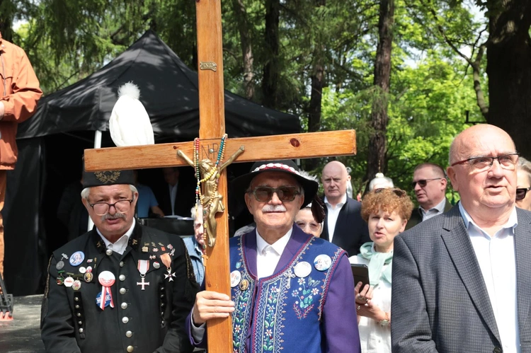 Piekary Śląskie. Abp Andrzej Przybylski powitał pątników i wygłosił słowo społeczne