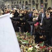 „Nagle wszystko stało się inne”. Pytania o sens...