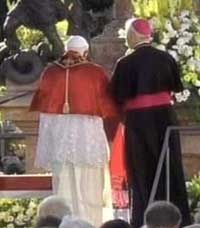 Modlitwa papieża Benedykta XVI na Marienplatz w Monachium

