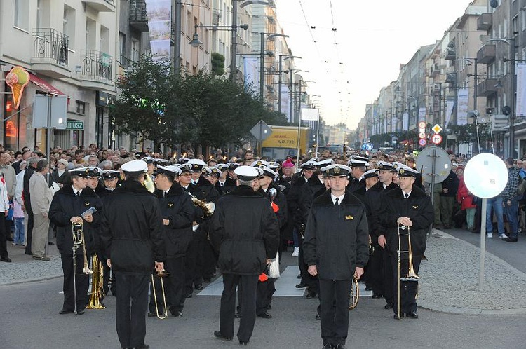 X Dzień Papieski w Gdyni; fot. M. Grabarz i J. Hlades