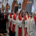 Liturgia wielkopiątkowa z adoracją krzyża 