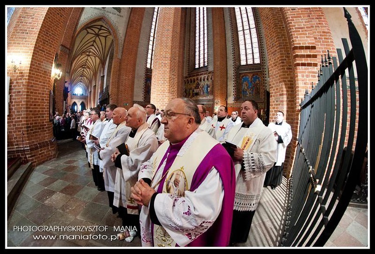  Święcenia biskupie Księdza Biskupa Wiesława Śmigla - Pelplin - foto Krzysztof Mania