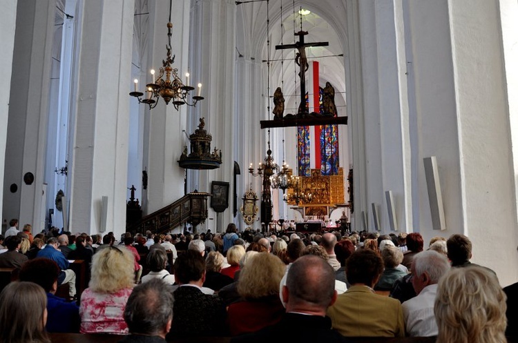 Diecezjalne uroczystości NMP Królowej Polski w Bazylice Mariackiej 