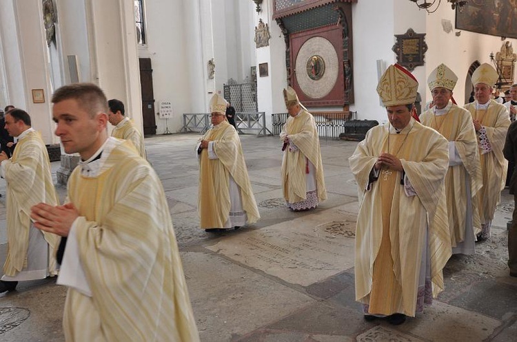 Święcenia Kapłańskie w Archidiecezji Gdańskiej - Bazylika Mariacka w Gdańsku - foto Mateusz Małek