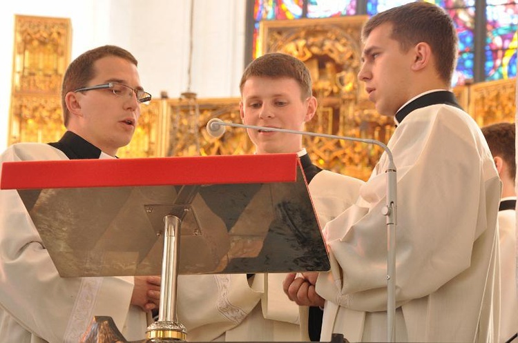 Święcenia Kapłańskie w Archidiecezji Gdańskiej - Bazylika Mariacka w Gdańsku - foto Mateusz Małek