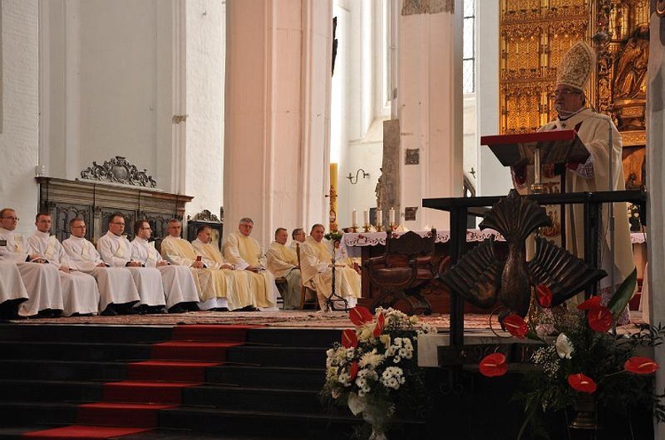 Święcenia Kapłańskie w Archidiecezji Gdańskiej - Bazylika Mariacka w Gdańsku - foto Mateusz Małek