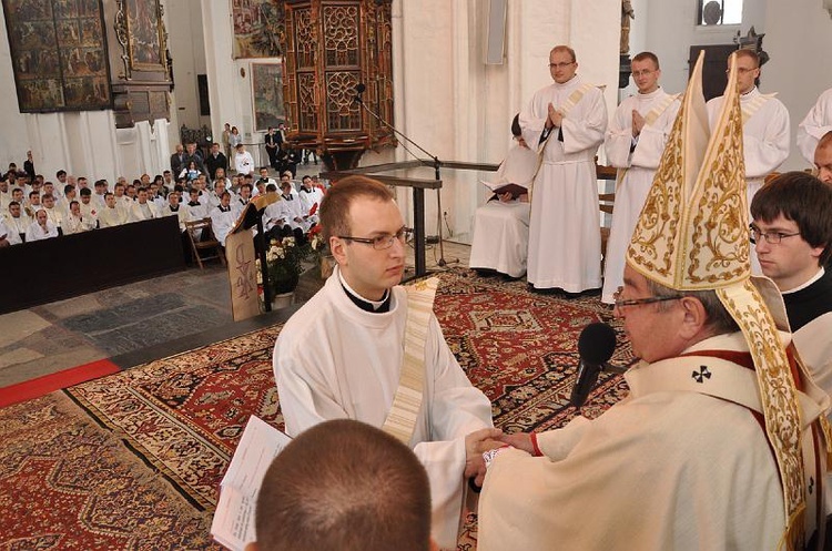 Święcenia Kapłańskie w Archidiecezji Gdańskiej - Bazylika Mariacka w Gdańsku - foto Mateusz Małek