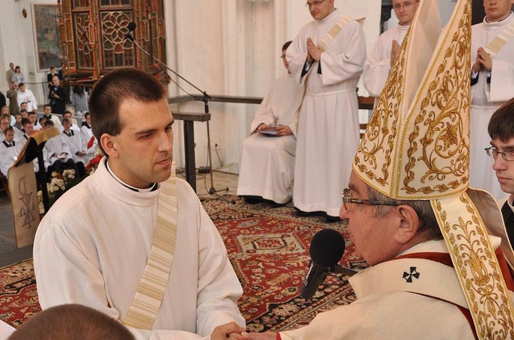 Święcenia Kapłańskie w Archidiecezji Gdańskiej - Bazylika Mariacka w Gdańsku - foto Mateusz Małek