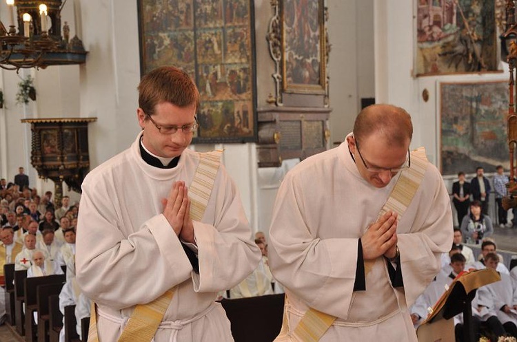 Święcenia Kapłańskie w Archidiecezji Gdańskiej - Bazylika Mariacka w Gdańsku - foto Mateusz Małek