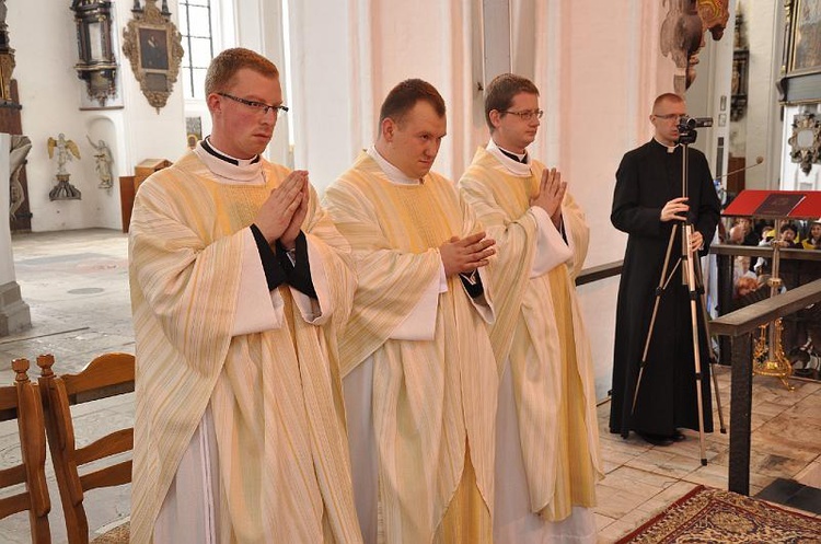 Święcenia Kapłańskie w Archidiecezji Gdańskiej - Bazylika Mariacka w Gdańsku - foto Mateusz Małek