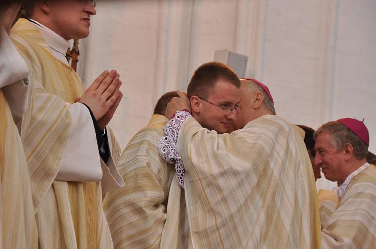 Święcenia Kapłańskie w Archidiecezji Gdańskiej - Bazylika Mariacka w Gdańsku - foto Mateusz Małek